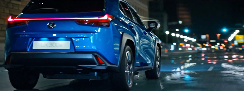 Still Lexus UX 300e 4